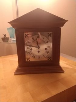 Bulova Westminster Chime Wind-up Clock