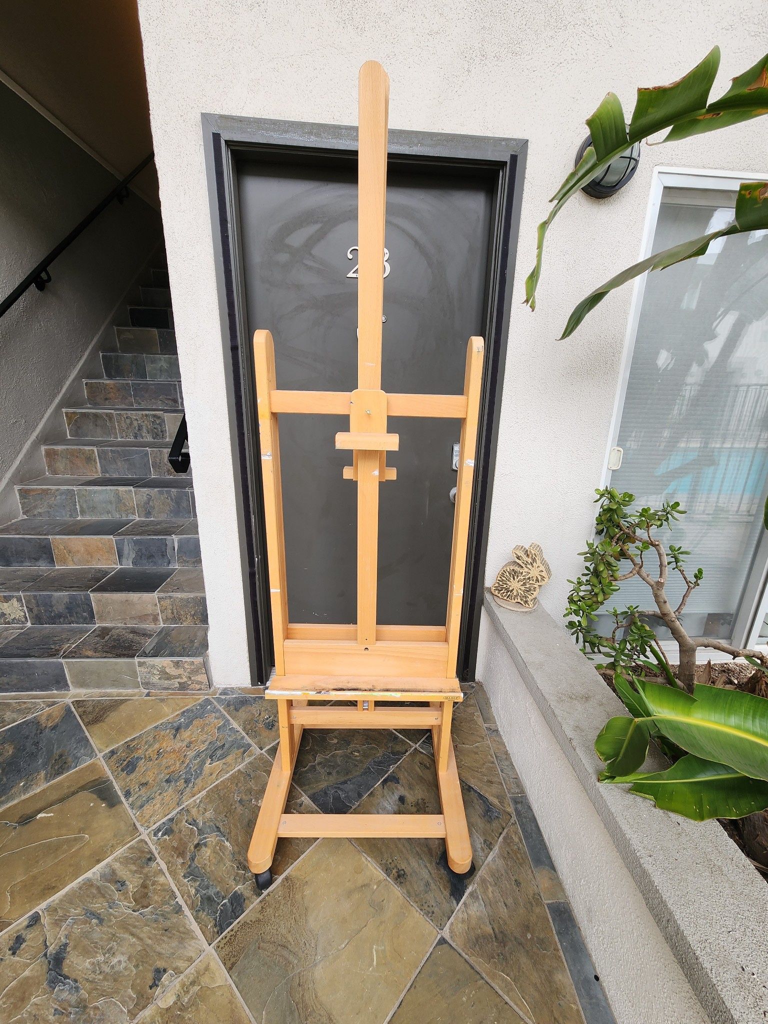 Large Wood easel