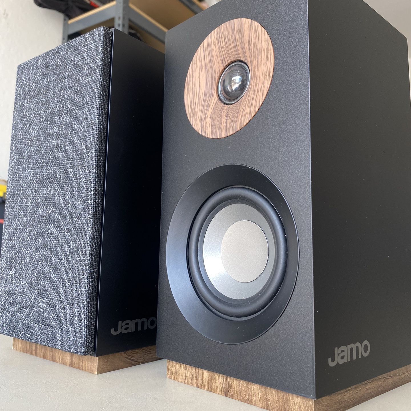 New JAMO by Klipsch S801 Bookshelf Speakers 