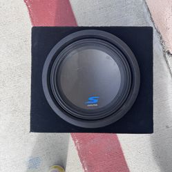 Alpine 10” Subwoofer W/Case 15”