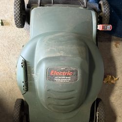 Black & Decker Electric Lawnmower