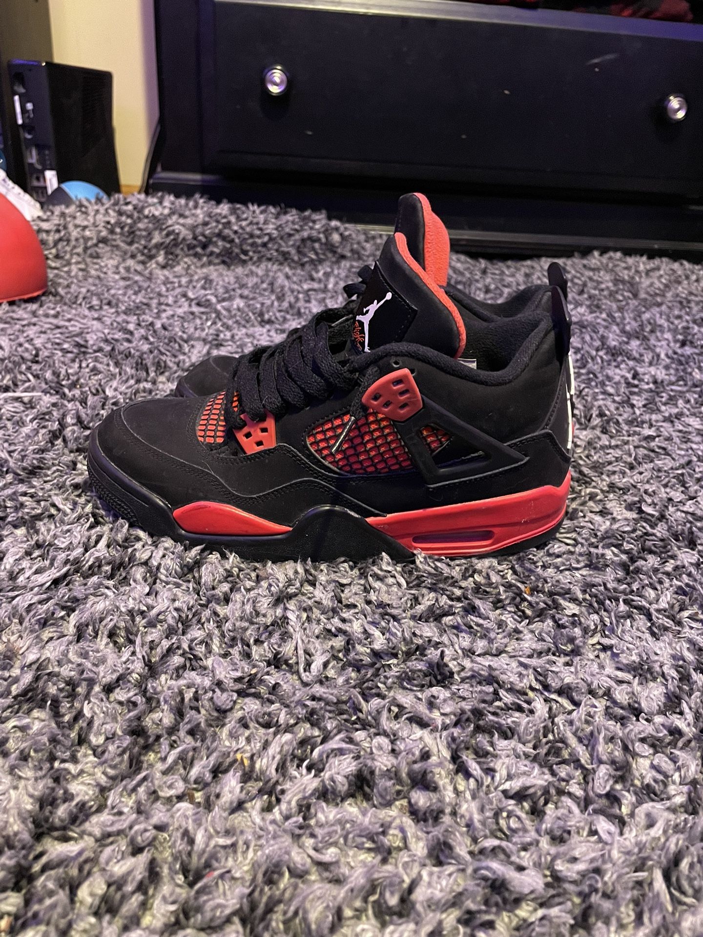 Jordan 4 Red Thunders Size 6