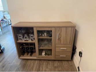 Bar cabinet