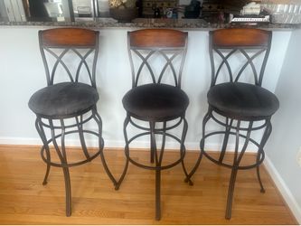 Must Go ASAP! 3 bar stools