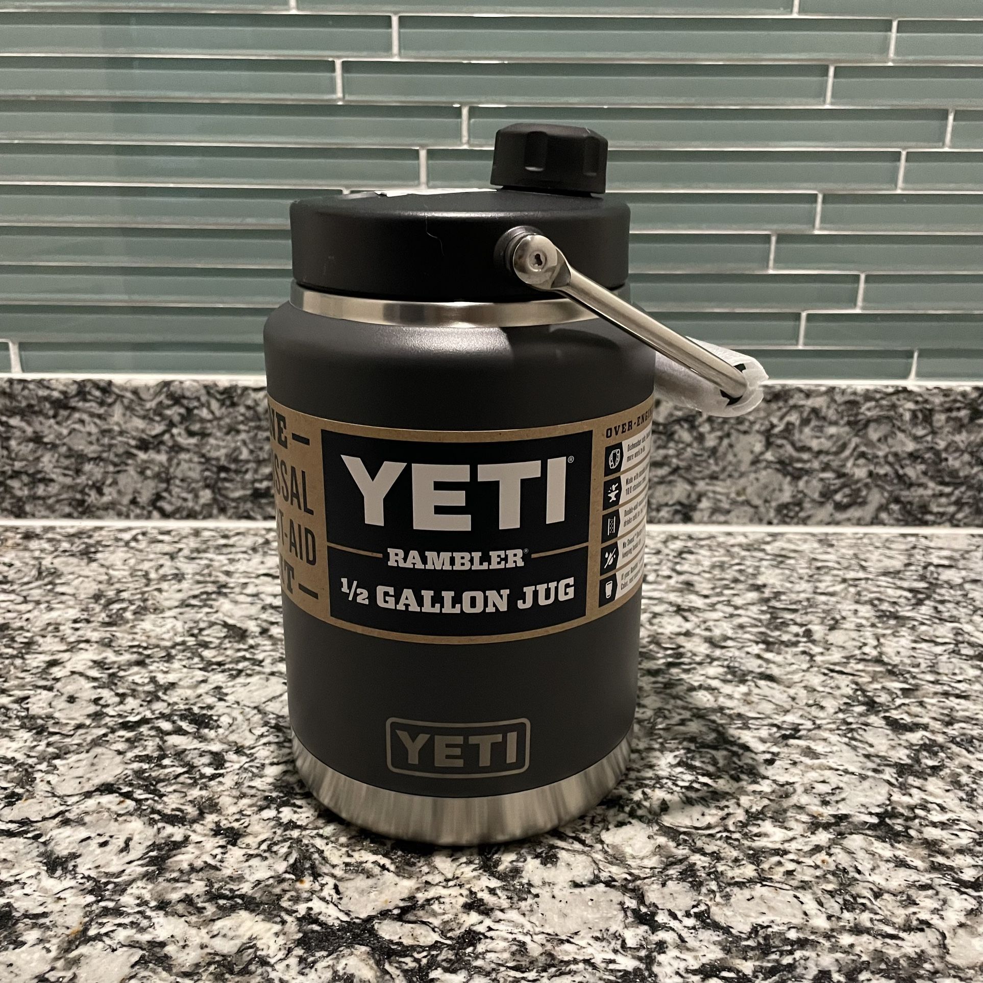 Yeti Rambler Half Gallon Jug Charcoal - New!!!