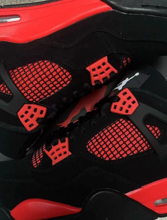 Brand new Nike Jordan item number: CT8527-016
AJ4 air cushion shock-absorbing and wear-resistant retro basketball shoes, sports shoes, board shoes, si