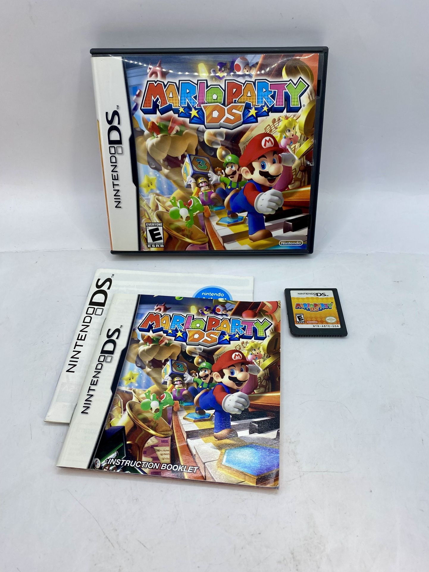 Mario Party DS (Nintendo DS, 2007) CIB Manual Included Complete In Box Tested
