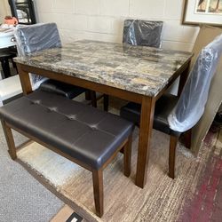 Dining Room Table Set 