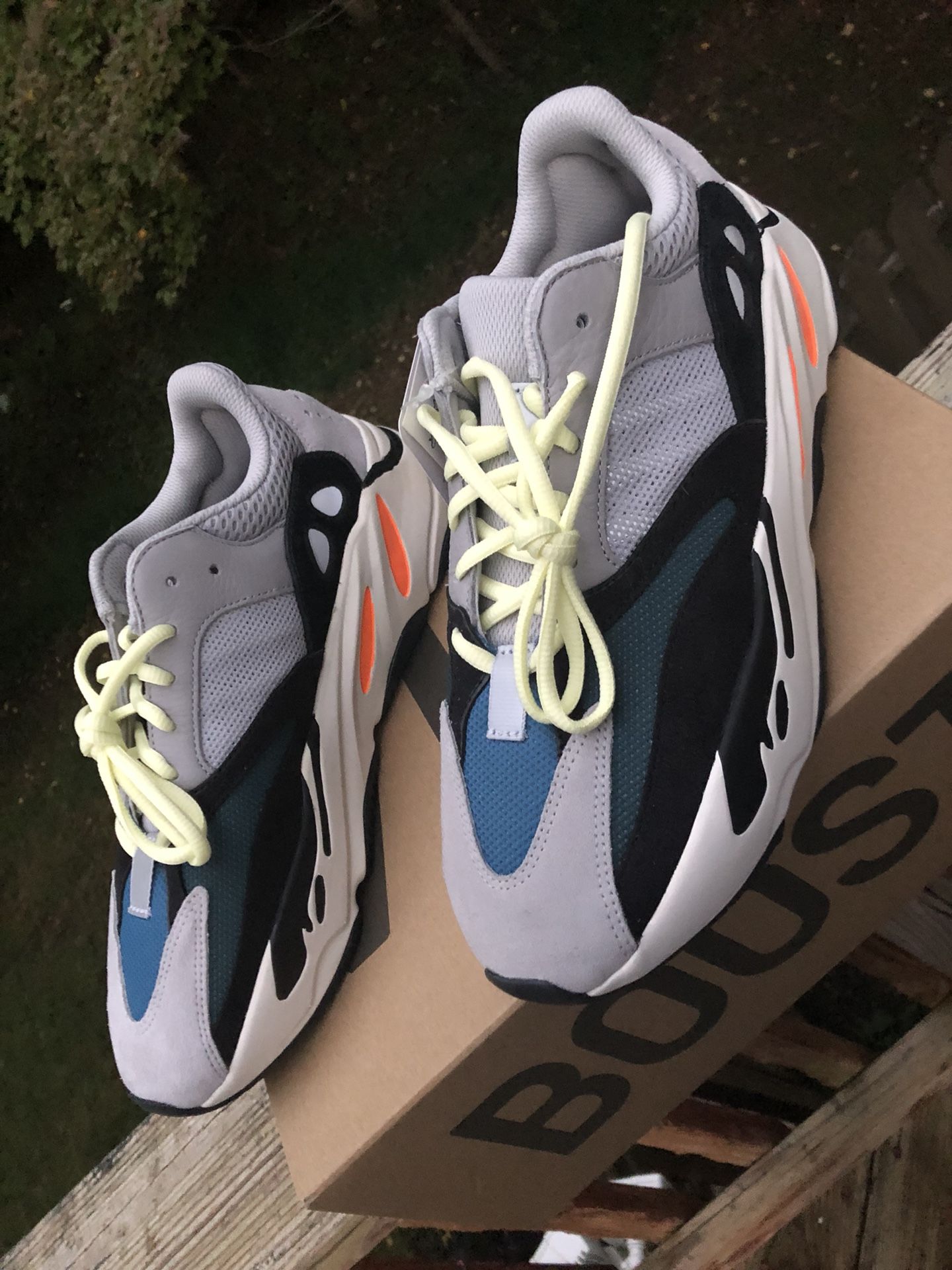 Yeezy Boost 700 Wave Runner sz 9.5, 10, 11 $400