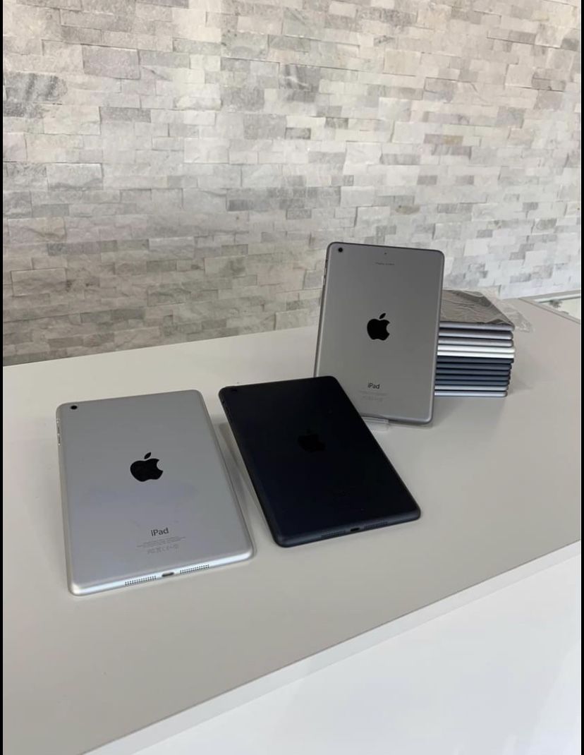 Apple iPad Mini 2 16GB PERFECT Condition Open To Reasonable Offers