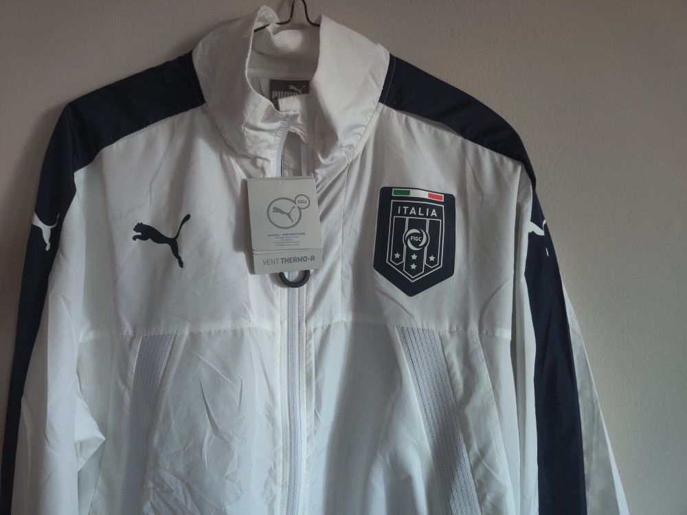 Puma Italy soccer jacket authentic size large
