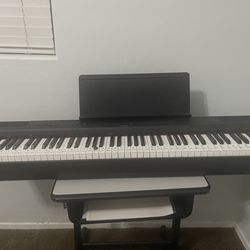 Yamaha P-125 88-key digital Piano