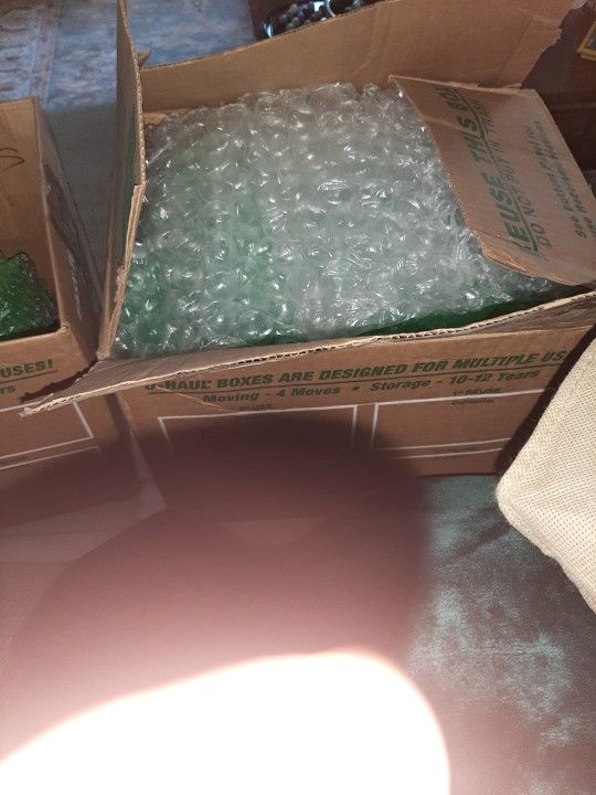 Moving Boxes 📦