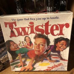 TWISTER BOARD GAME 