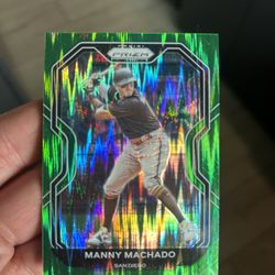 2021 Panini Prizm Manny Machado Serial # 1/5 Tier 2 Green Sick Card 