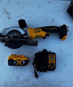 DeWalt 20V Brushless Circular Saw