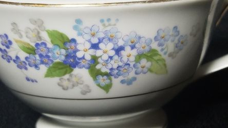 China set floral, for 4, 8 or 12 people