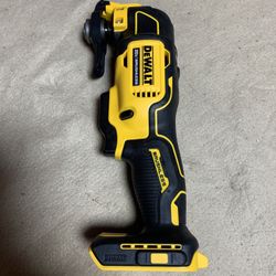 DeWalt 20V Atomic Oscillating Multi-Tool
