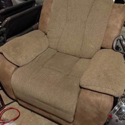 Recliner - Good Conditions 