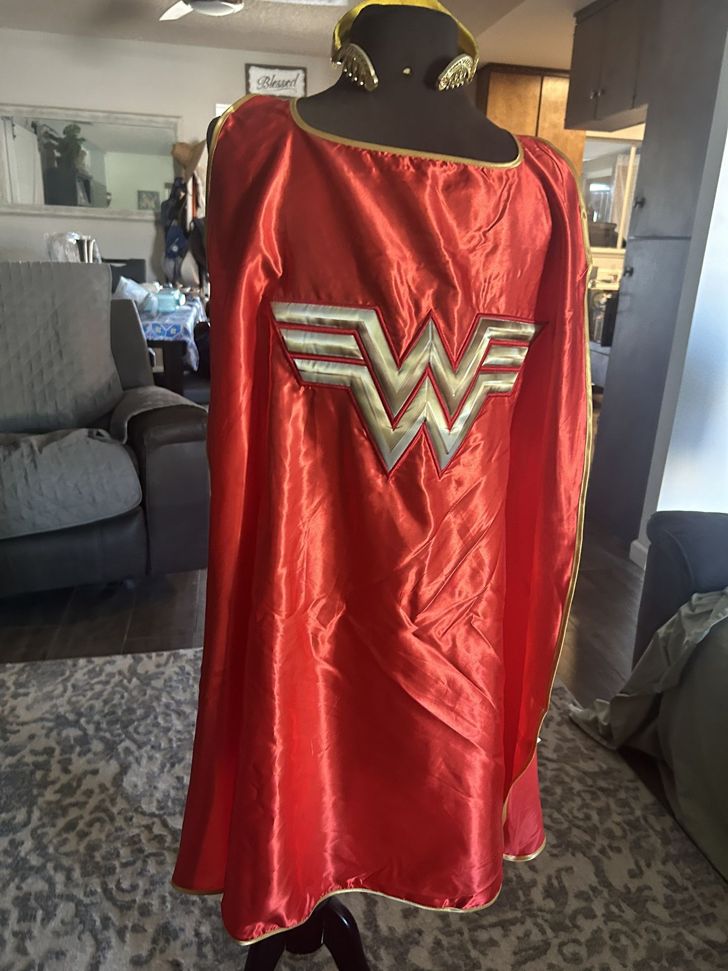 Wonder Woman Cape And Crown