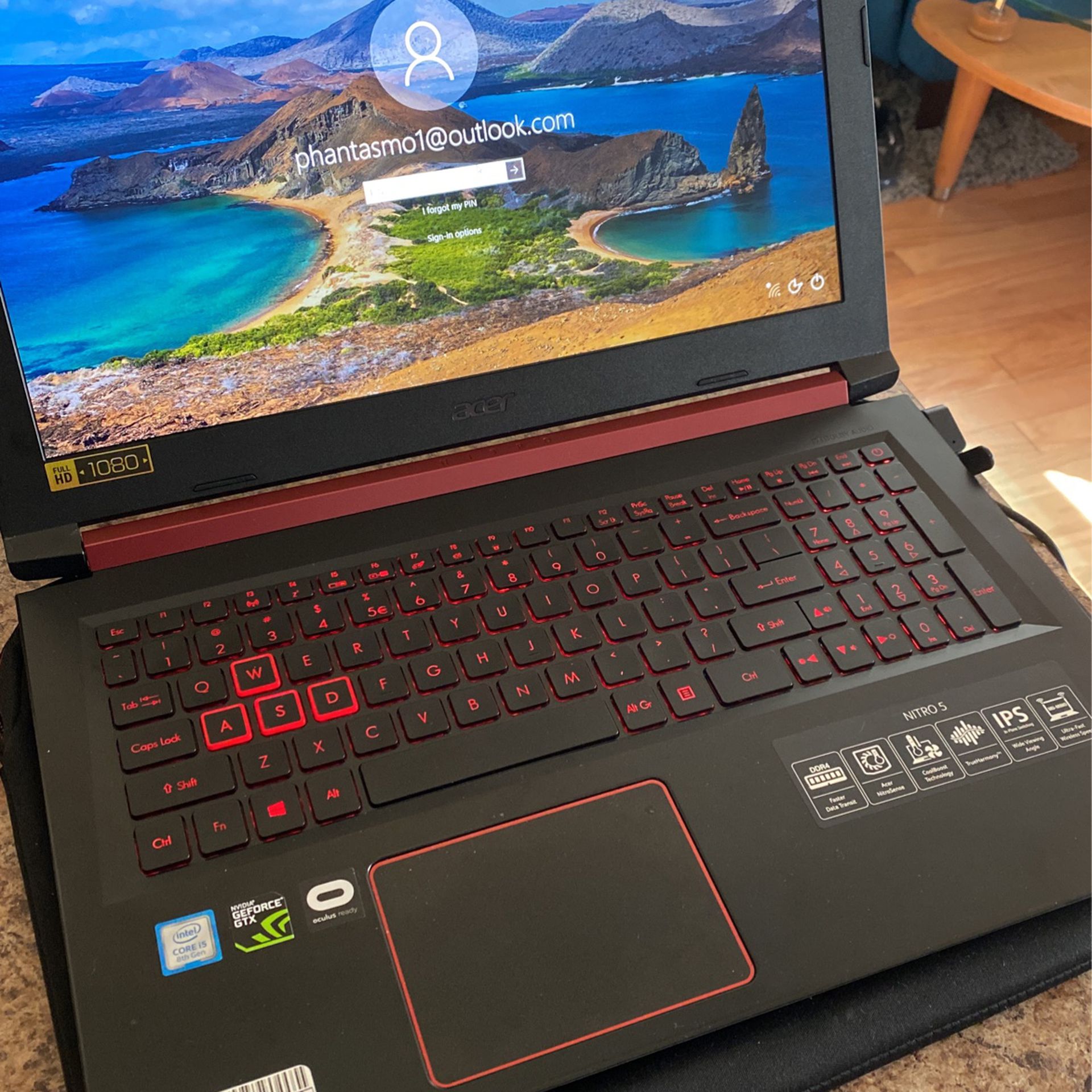 Acer NITRO5 Black And Red 