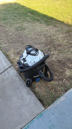 HART wet/dry shop vacuum