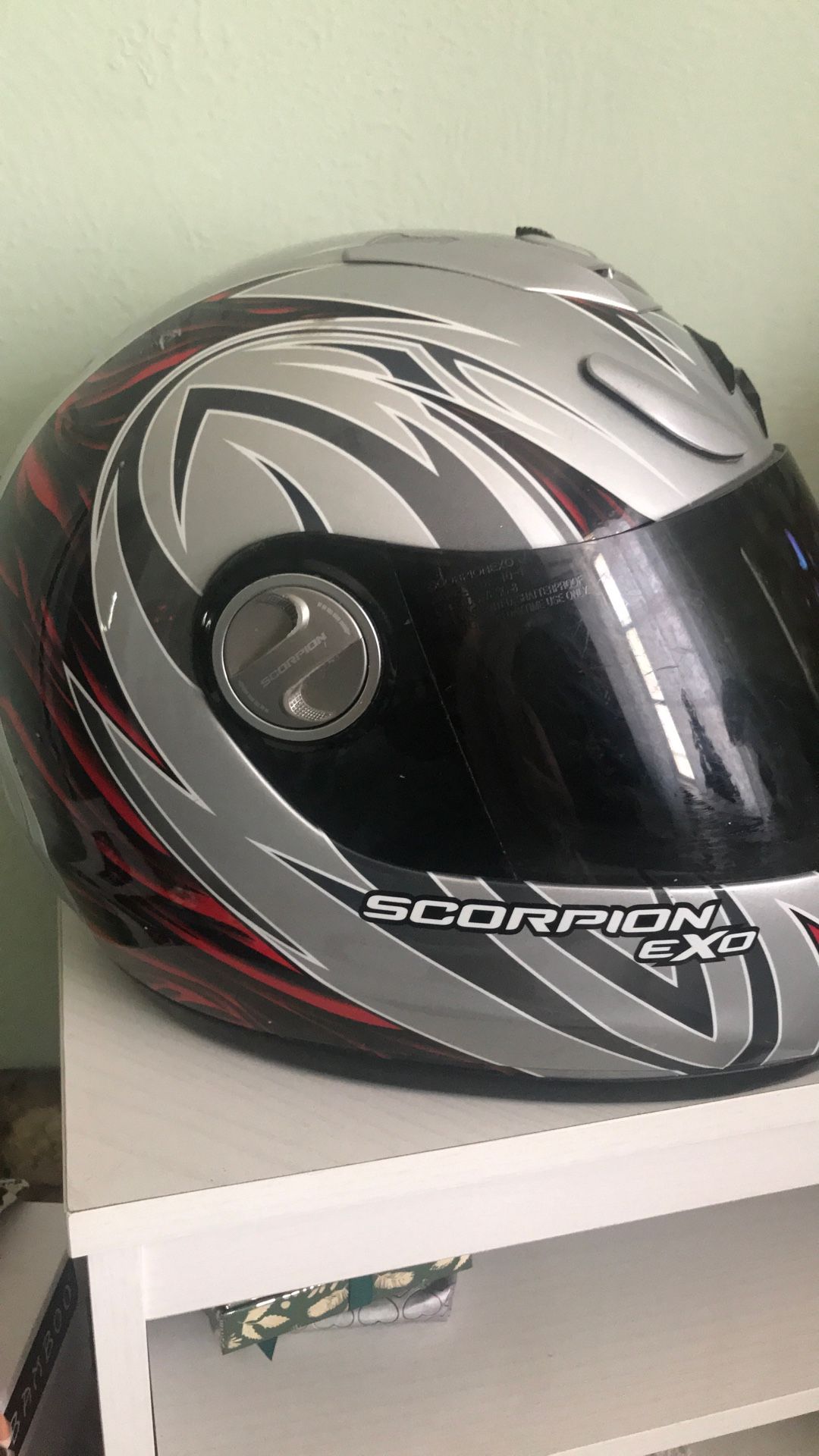 Motorcycle Helmet Escorpión Exo