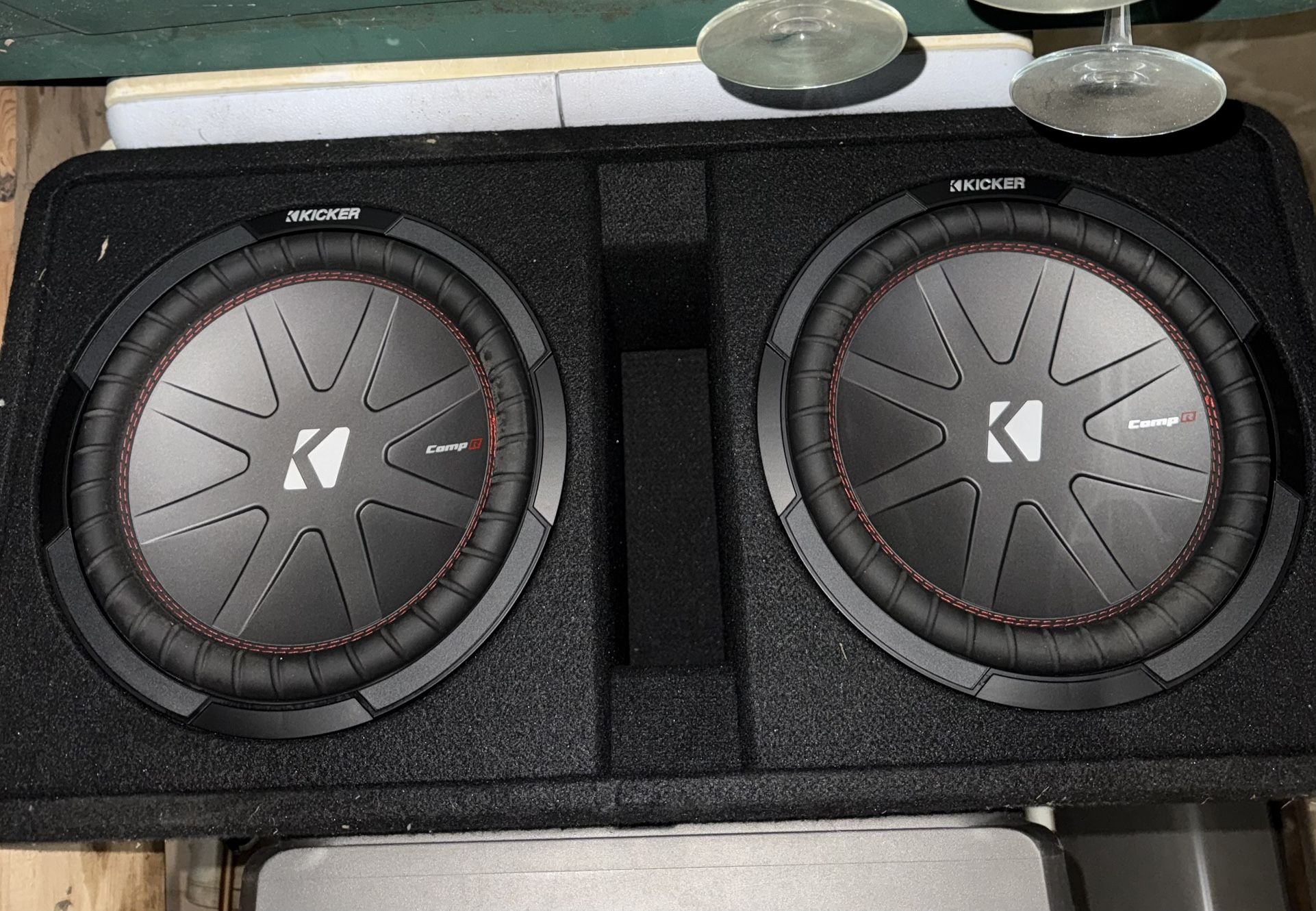 Dual 12 Kicker Subwoofers