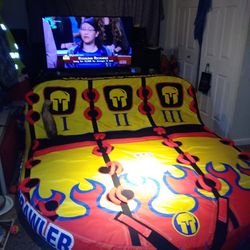 Super Brawler 3 Person Towable With Tow Rope And Pump 