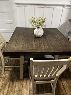 Dinning Table