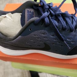 Boys Nike Lunarstelos