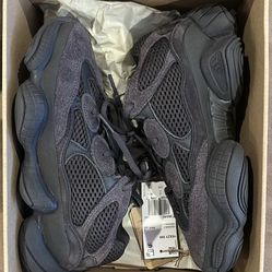 Yeezy 500 “Utility Black” 