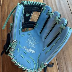 New Rawlings Heart Of The Hide Baseball Glove