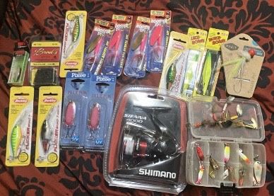 Brand New Reel And New And Vintage Lures