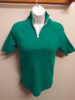 WOMENS SWEATER SIZE LARGE & MEDIUM