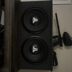 2 12 Inch Sub JL Audio Subwoofer Perfect Condition Used One Time