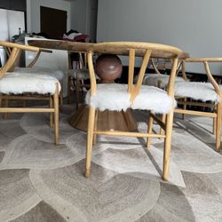 Wishbone Chairs (6)