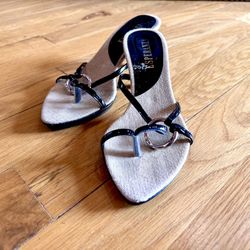 ESPERANZA Sandals - Size Medium 