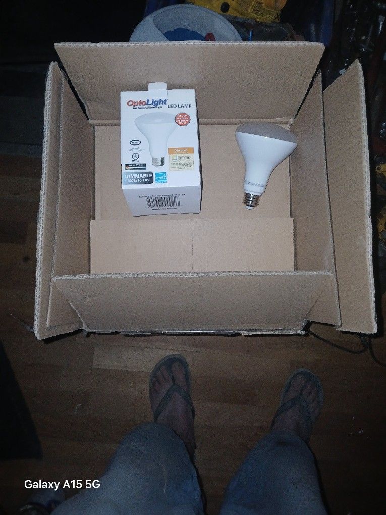LED Light Bulbs Have 10 Boxes