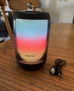 iHome PlayGlow Bluetooth Speaker iBT820a Works Great Just Has Some Scratches On Side Plastic