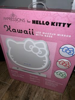 Hello kitty mirror