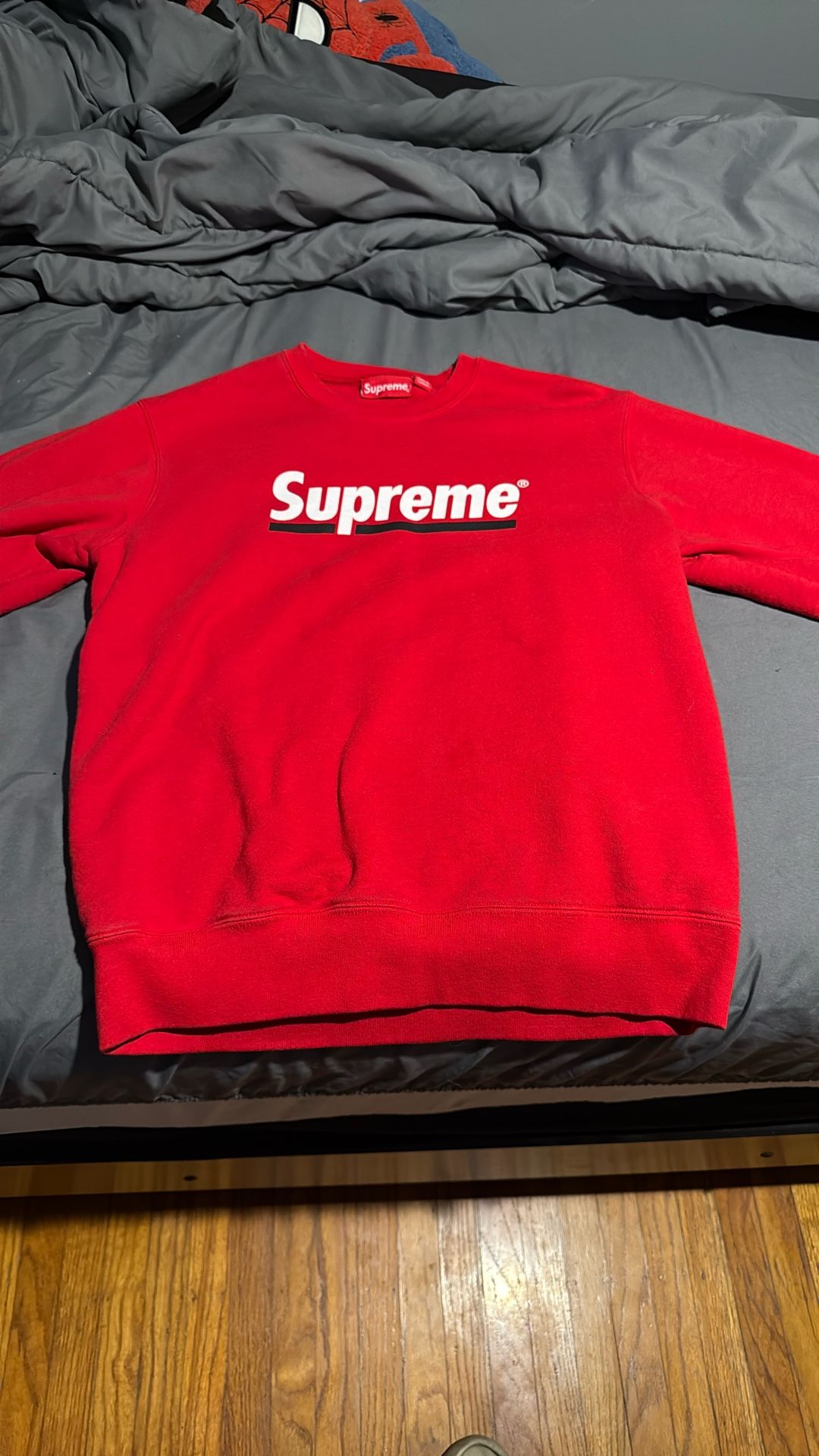 Supreme Sweatshirt