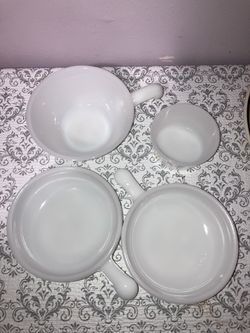 Milk glass soup bowls with handle 