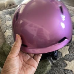 Ski helmet