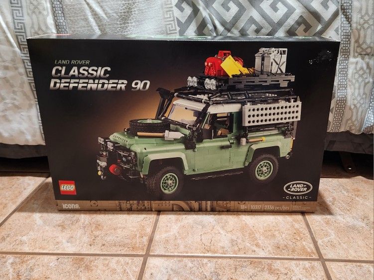 LEGO Icons 10317 Land Rover Classic Defender 90