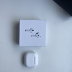 Apple AirPods (4th Generation) ANC White