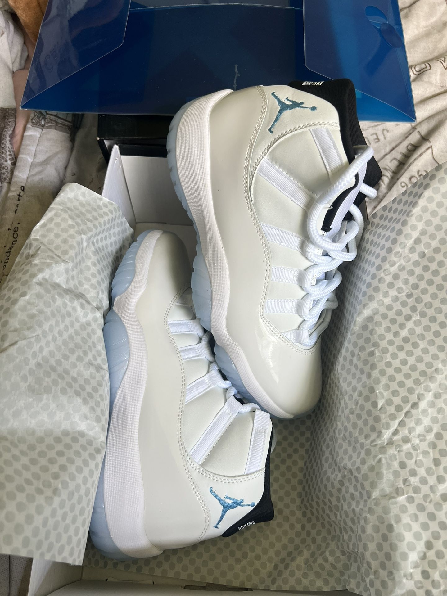 Jordan 11 Retro Legend Blue 8-1/2