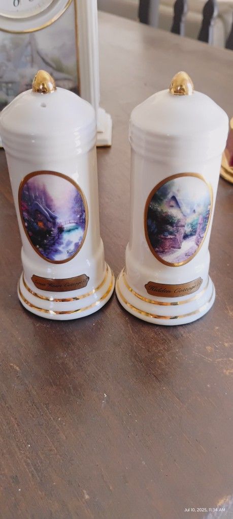Thomas Kinkade Salt Shaker & Clock