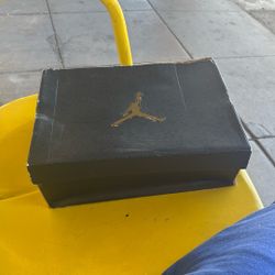 Air Jordan 13 retro (gs) size 7 