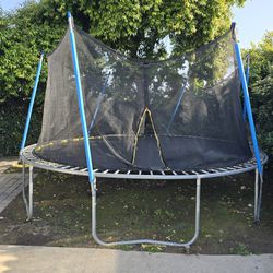 13ft Trampoline With Net